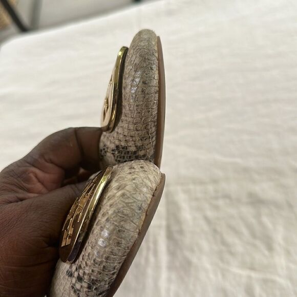 Tory Burch Reva Snake-Print Ballerina Flat,  Roccia 6.5 - Picture 9 of 9